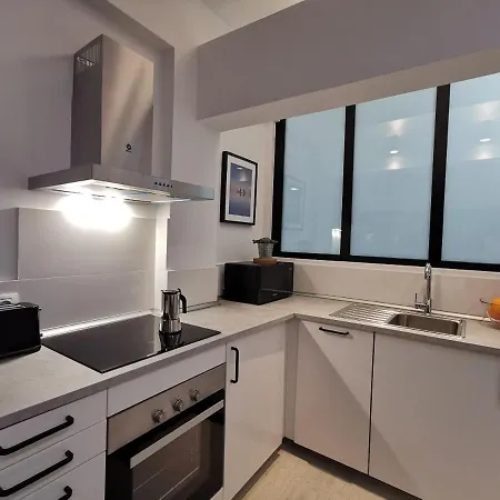 Homeforguest Apartamento Con Vistas A Las Canteras Appartamento *