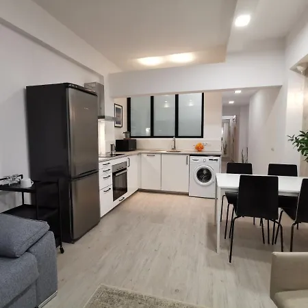 Homeforguest Apartamento Con Vistas A Las Canteras Appartamento